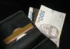 Украинцы получат более 10 000 грн в августе: кому дадут выплаты