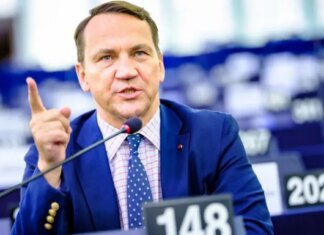 Помогать ли Украине сбивать российские ракеты и дроны: Сикорский озвучил позицию Польши