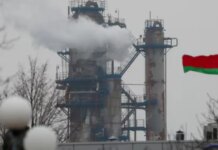 Россия без бензина: Беларусь спешно подкармливает Кремль топливом после ударов украинских дронов