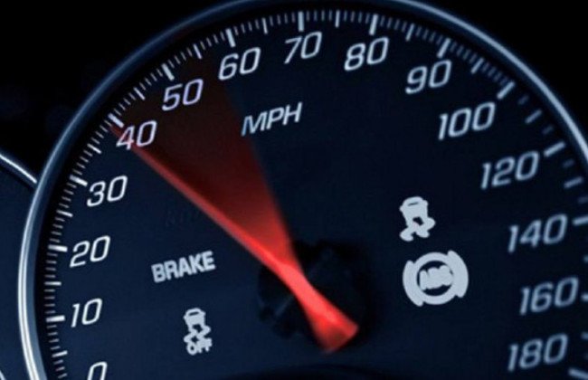 Дніпро вводить нові обмеження для водіїв: швидкість і паркування змінюються