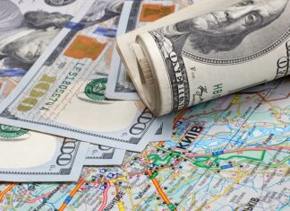 Украинские власти рассчитывают на получение репарационного кредита от ЕС, несмотря на коррупционный скандал, и на $45 млрд международной поддержки в 2026 году в целом.