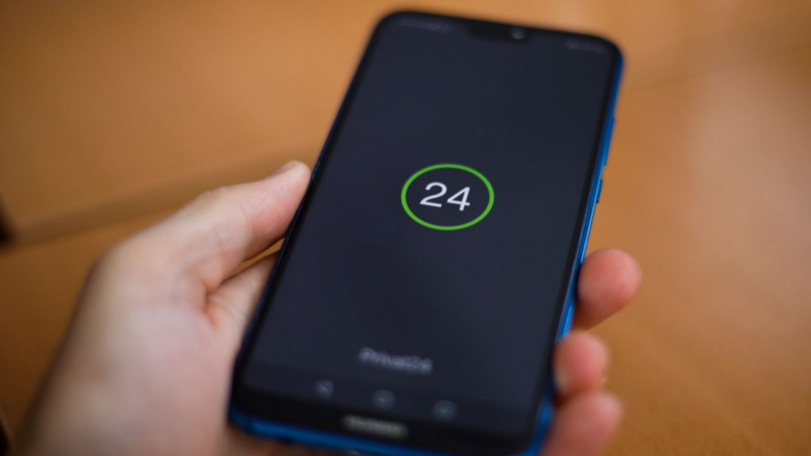 Гроші зависли: у Дніпрі збій у “Приват24” — що відбувається