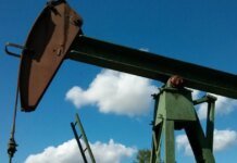 США начали немедленную продажу на мировом рынке 50 миллионов баррелей венесуэльской нефти