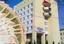 Полмиллиона на пиар вместо лечения: руководитель больницы им. Гербачевского тратит бюджет на Facebook