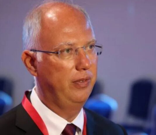 Кремль ищет выход? Посланника Путина видели в Париже