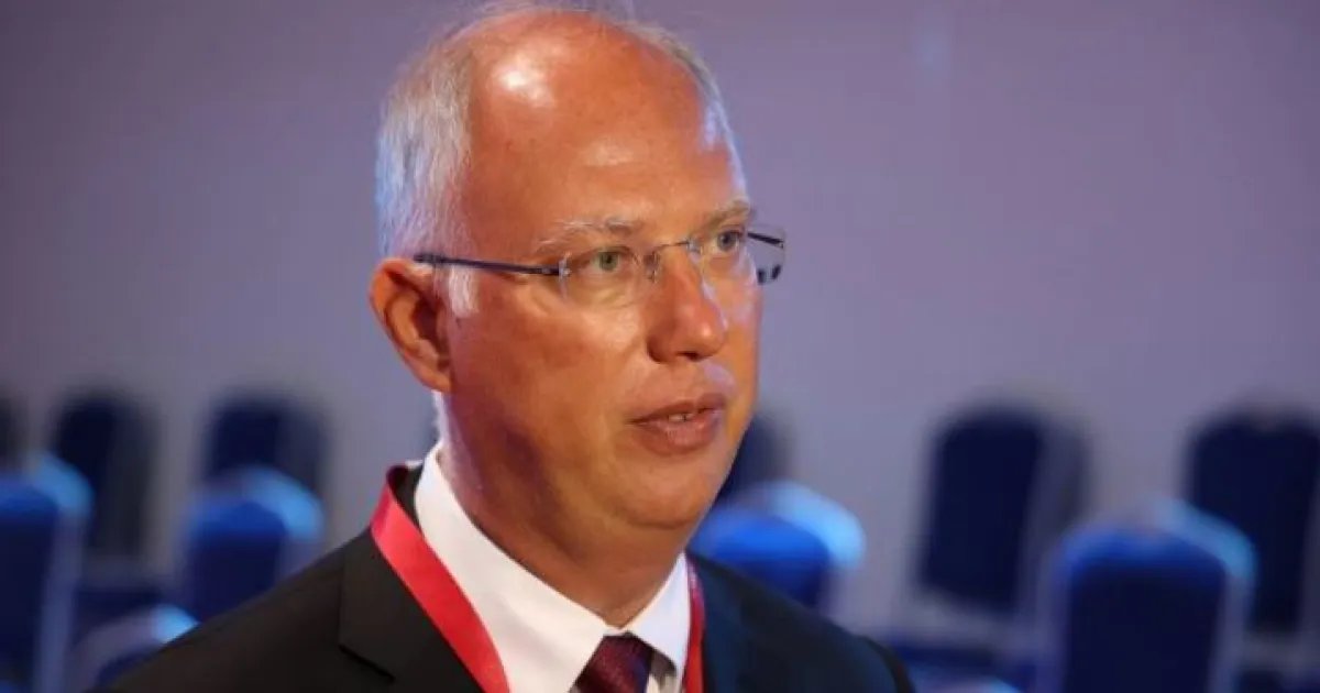 Кремль ищет выход? Посланника Путина видели в Париже