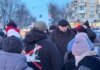 В Хмельницком митинговали из-за отключения электроэнергии: протест едва не закончился стрельбой и взрывом