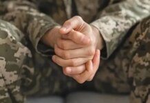 Суд вынес приговор военному СЗЧ, который ударил полицейского во Львовской области