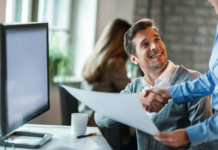 В Украине начнутся массовые увольнения: какие профессии исчезнут