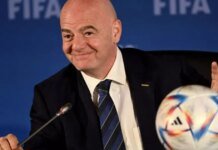 Друг Кремля во главе ФИФА требует вернуть российских футболистов в большой спорт