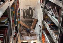 Сгорели тысячи книг: российские войска уничтожили библиотеку в Сумской области