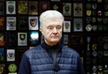 Порошенко в Politico: Любые территориальные уступки, вынесенные на референдум, расколют украинцев
