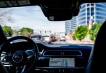 Машинное зрение: новый чип для беспилотных авто обнаруживает опасность в 4 раза быстрее людей