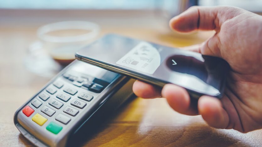 Никогда не пишите это в чеке: названа фраза, которая уничтожит бизнес во время блэкаута