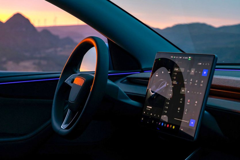 Tesla запускает умного ассистента Grok для авто в Европе