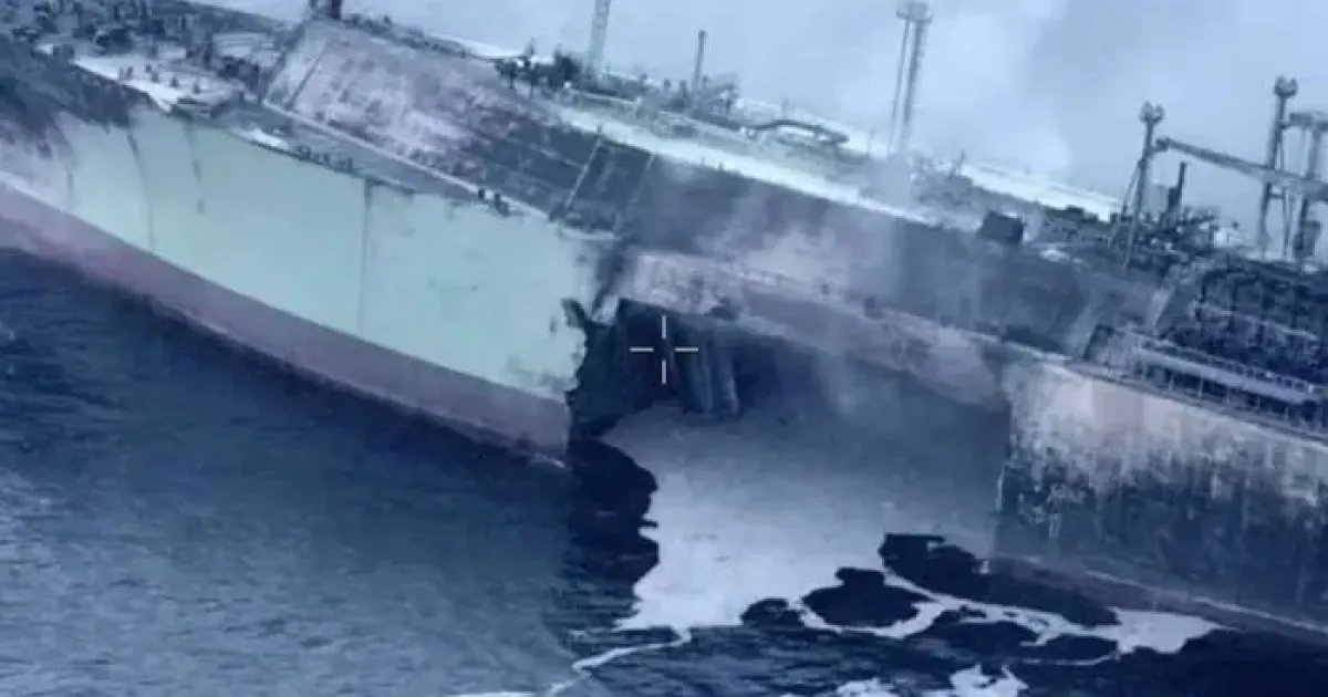 Минтранс РФ подтвердил атаку на газовоз и сообщил, что судно атаковали украинские беспилотные катера с побережья Ливии