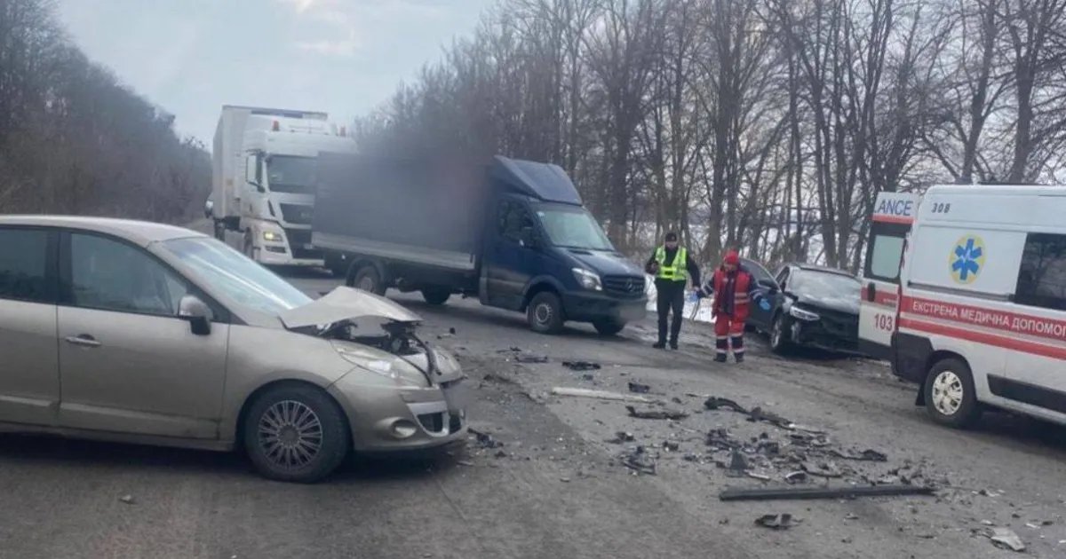 В Киевской области произошла серьезная авария: что известно? ФОТО