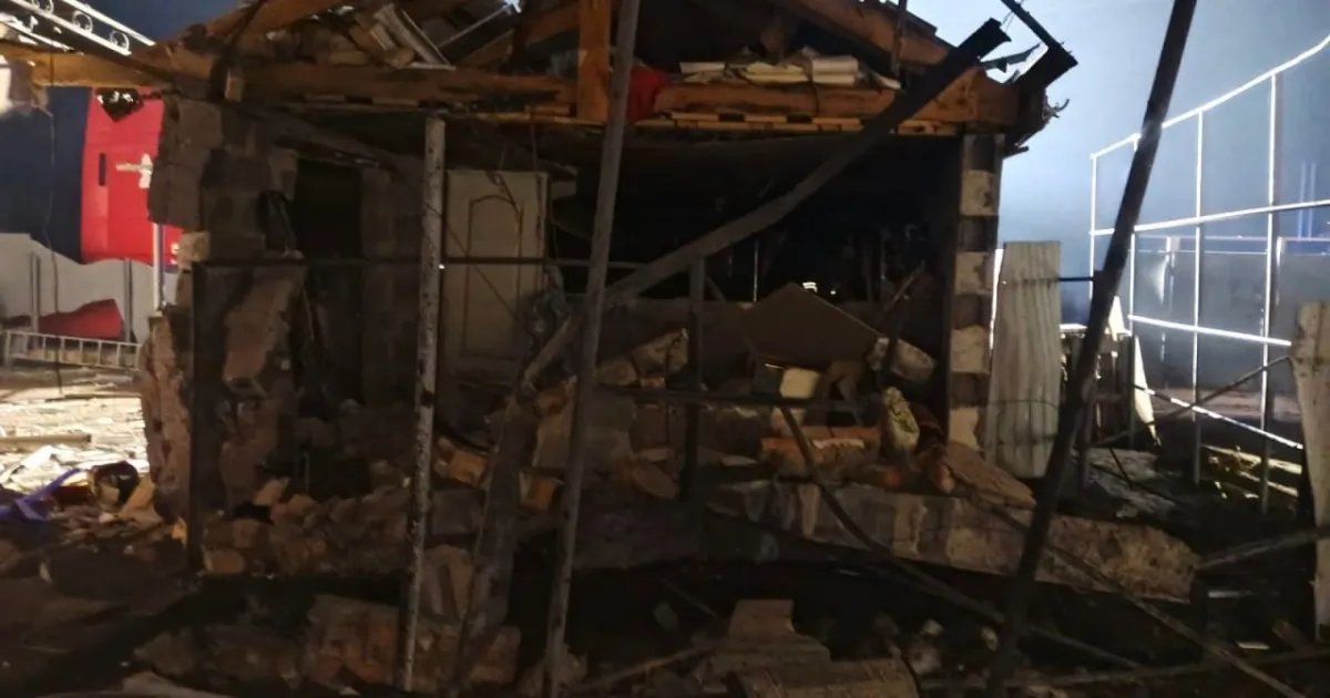 Российский дрон разрушил дом в Черкасской области: эвакуированы шесть человек. ФОТО