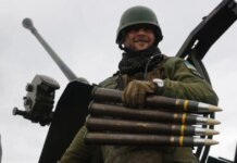 Нацгвардейцы показали, как работает по дронам шведская пушка Bofors L70. ВИДЕО