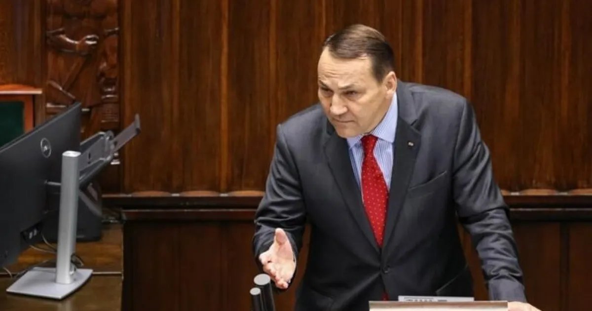 Политический скандал в Варшаве: Туск и Сикорский обвинили президента в подыгрывании Кремлю