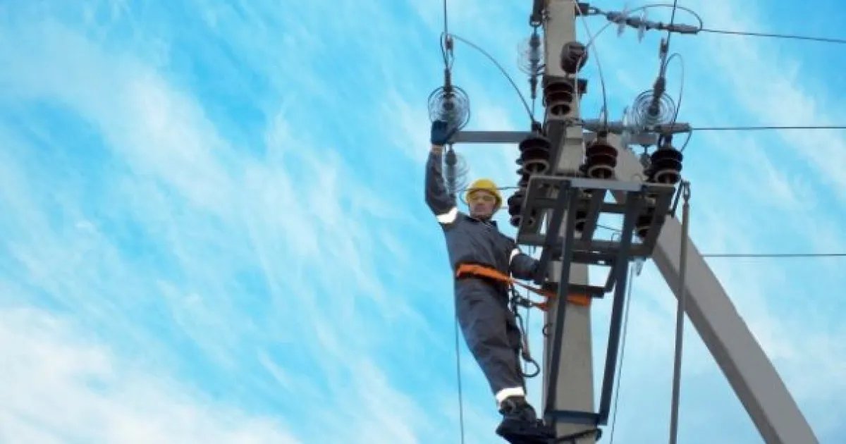 В Киевской области после атаки отключили электричество в Славутиче: 21 тысяча человек остались без света