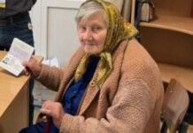 В Закарпатье женщина оформила свой первый заграничный паспорт в 94 года