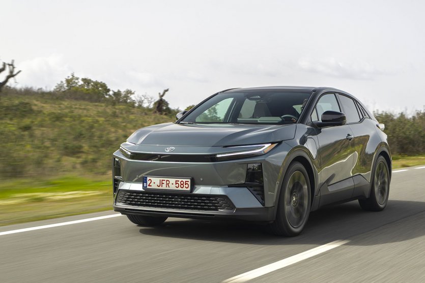 Toyota C-HR+ получил 150 кВт зарядку и до 607 км хода