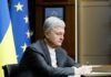 Порошенко заявляет о парламентском кризисе в Украине и призывает к созданию объединенной команды для переговоров