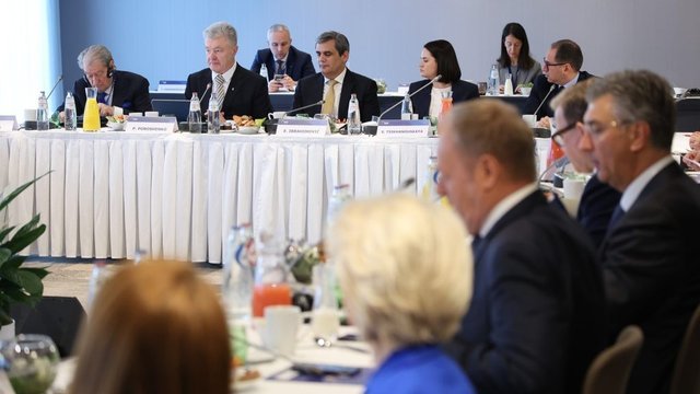 Порошенко призвал лидеров ЕС сосредоточить внимание на войне России против Украины