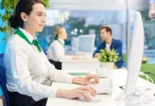 Возврат 50% налога обвалил чистую прибыль банков на треть.