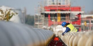 Пока MOL тестирует альтернативу «Дружбе», Будапешт решил удерживать деньги украинского госбанка до возобновления Киевом поставок российской нефти.