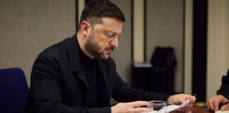 Зеленский подписал законы о борьбе с коррупцией, безвиз для волонтеров и доступ к правосудию в 28 странах