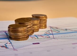 Почти 20% премии: Украина вошла в список наиболее рисковых рынков для инвестиций.