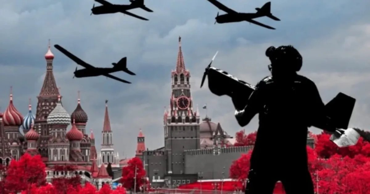 Россию атакуют неизвестные дроны: под прицелом Москва