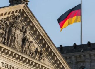 В Германии заговорили об ограничении на выезд мужчин — что происходит