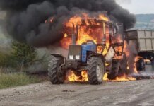 В Сумской области трактор подорвался на взрывчатке, сброшенной с вражеского дрона: есть раненые