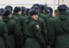 Контракт или отчисление: Кремль безуспешно пытается загнать двоечников на фронт