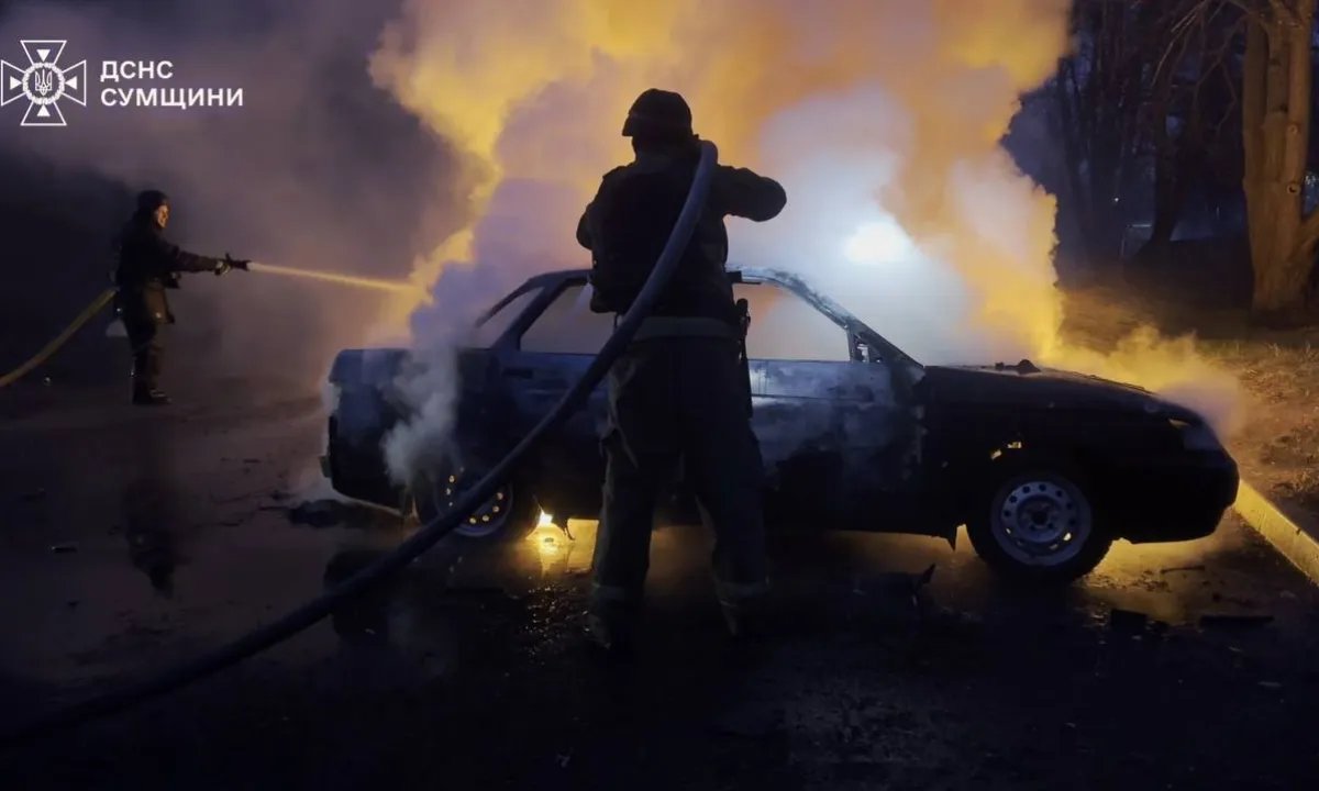 В Сумской области после атаки дронов загорелось пятиэтажное здание, двое пострадавших. ФОТО