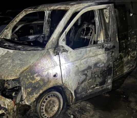 В Сумской области осудили мужчину за поджоги автомобилей ВСУ по «указаниям ИИ»