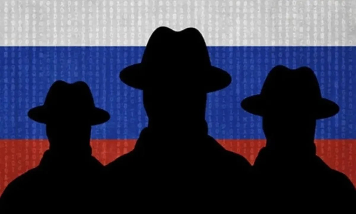 Исторический прецедент: британский коп стал предателем и потерял паспорт