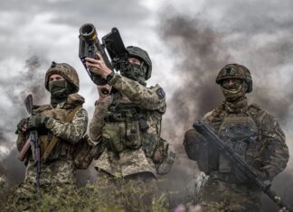 Потери России за сутки выросли на 960 военнослужащих и более 40 артиллерийских систем