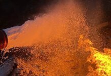 В Кировоградской области после удара вспыхнул пожар на объекте инфраструктуры