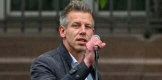 Прощай, «русский медведь»: Петер Мадьяр готовит Венгрию к обороне от восточного соседа