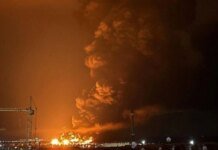 По всему Крыму раздаются взрывы: под обстрелом ТЭС, аэродромы и, вероятно, нефтебаза