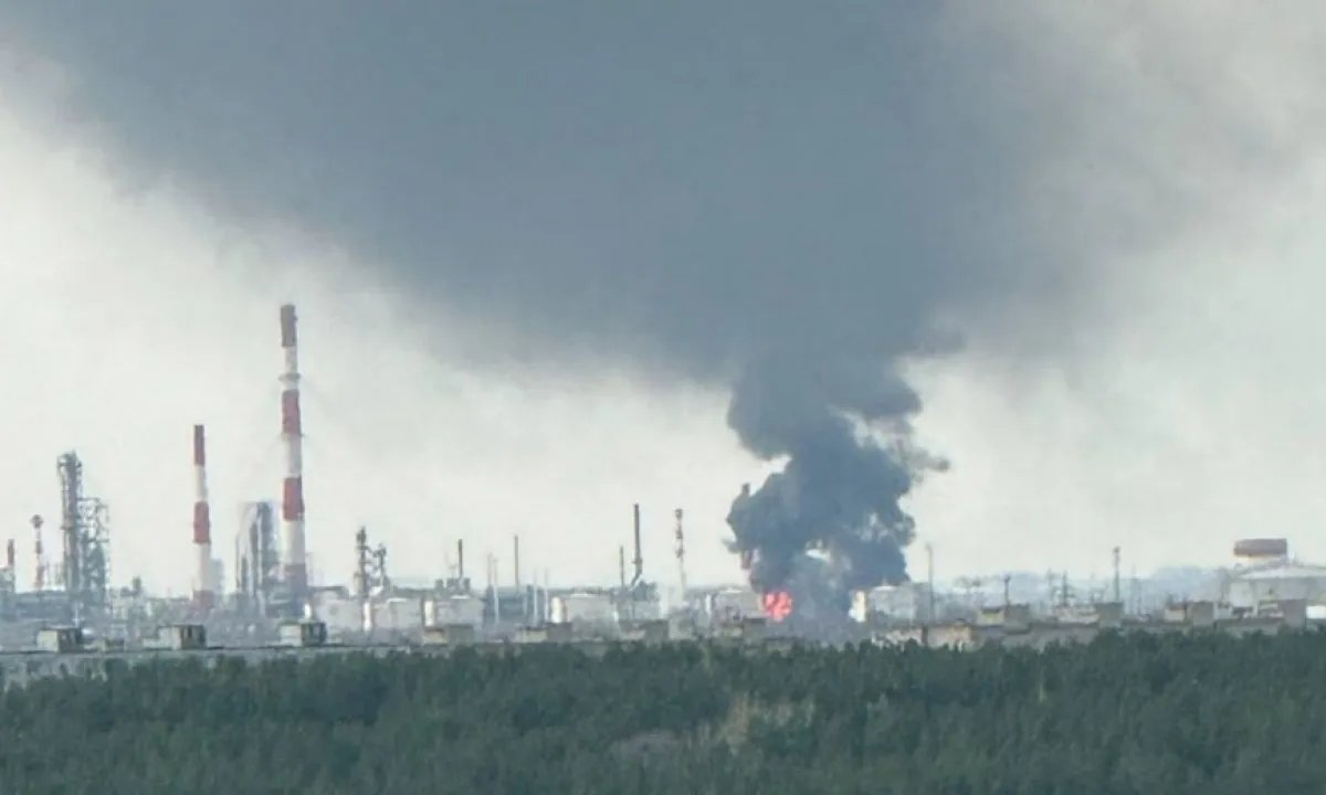 Украина наносит удар по нефтяной отрасли России: под ударом сразу четыре важных объекта