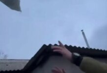 Вкусности с неба: пограничники доставляют бойцам еду с помощью дронов. ВИДЕО