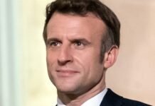 Макрон назвал кредит ЕС Украине важным сигналом решимости к дальнейшему сотрудничеству