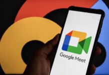 Google Meet интегрирован в CarPlay, но без видео — ради безопасности водителей