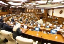 Парламент Молдовы принял окончательное решение о выходе страны из СНГ