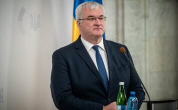 Сибига: Учитывая данные об общении определенных лиц с российскими патронами, может, время включать их в следующие санкционные пакеты